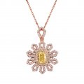 Light luxury high-end temperament niche S925 silver small sugar cube flower shaped necklace female high carbon diamond necklace