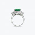 Hot selling light luxury style 925 sterling silver jewelry emerald halo ring